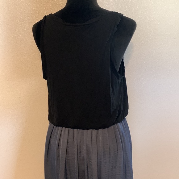 LOFT tank top midi dress! Blue on bottom and black on top. - Picture 7 of 12